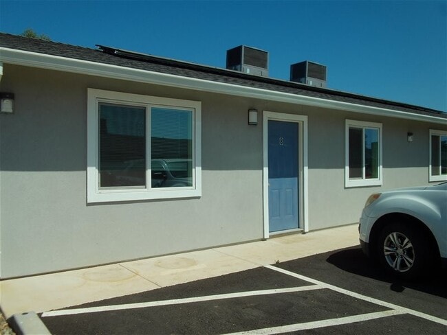 Building Photo - 5566 Arboga Rd