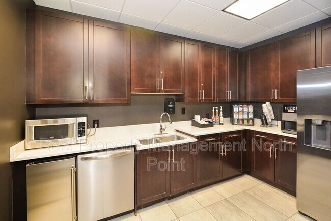 Building Photo - 855 Peachtree St NE