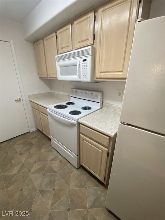 Building Photo - 555 E Silverado Ranch Blvd
