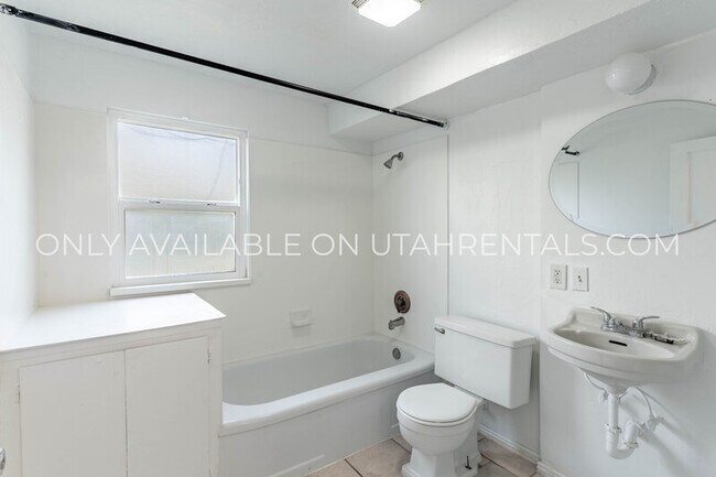 Building Photo - 159 S 500 E