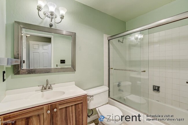 Building Photo - 1 br, 1 bath Condo - 1457 N Camino Alto, V...