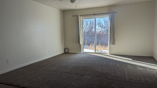 Building Photo - 2115 N 550 W