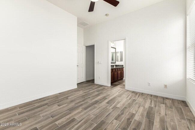 Building Photo - 15468 W Coolidge St