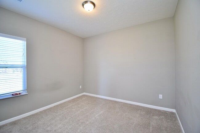 Building Photo - 1601 Ashbury Ct