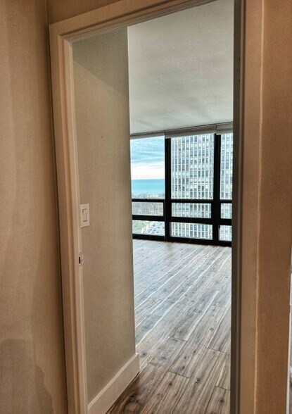 Bedroom - 1636 N Wells St