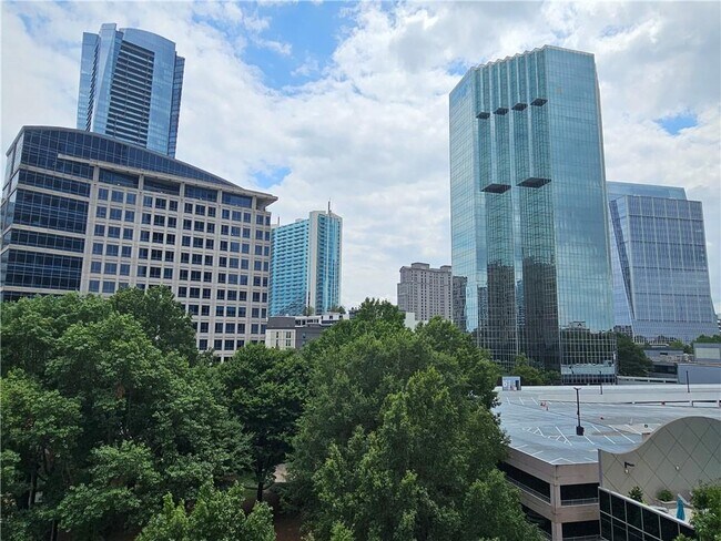 Building Photo - 3334 Peachtree Rd NE