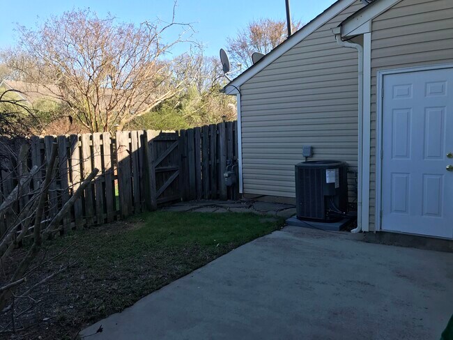 Building Photo - 5409 Johnston Mill Ct