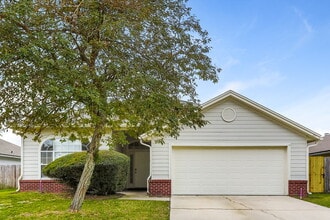 Building Photo - 387 Summit Dr