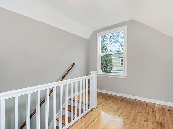 Building Photo - Charming 3BR in SE Grand Rapids