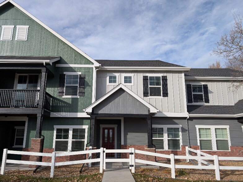 Primary Photo - 3056 County Fair Ln