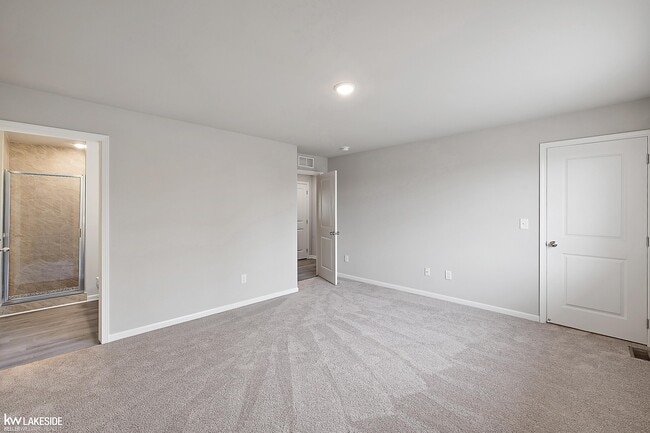 Building Photo - 51410 Tides Dr
