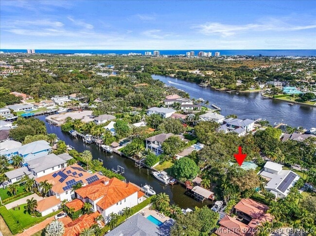 Building Photo - 12831 Shore Dr