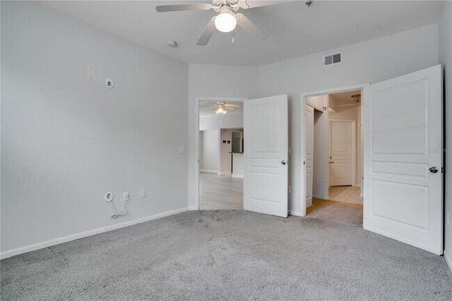 Building Photo - 5125 Palm Springs Blvd