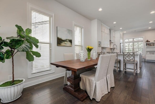 Building Photo - 4231 Deming Cir