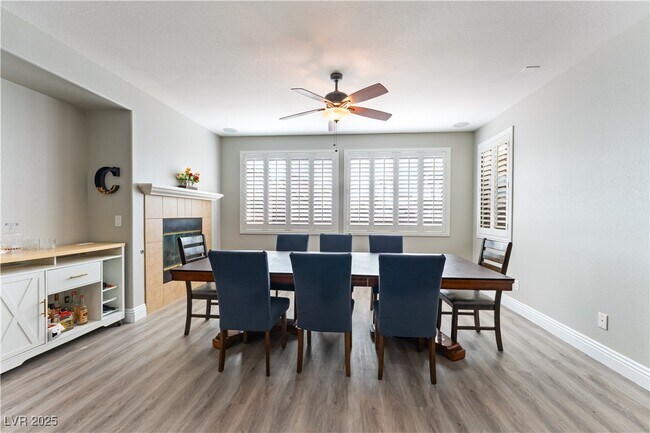 Building Photo - 1005 Windwalker Ave