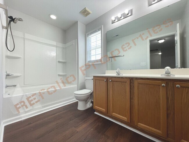 Building Photo - 112 Taylors Creek Ct