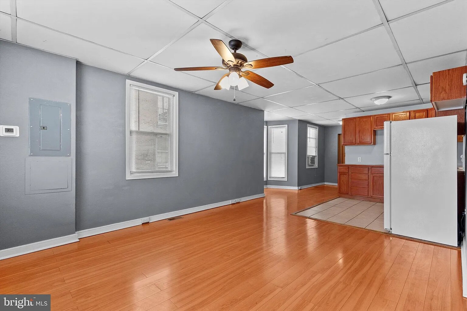 apt 1 - living room/kitchen/nook - 1336 Susquehanna St