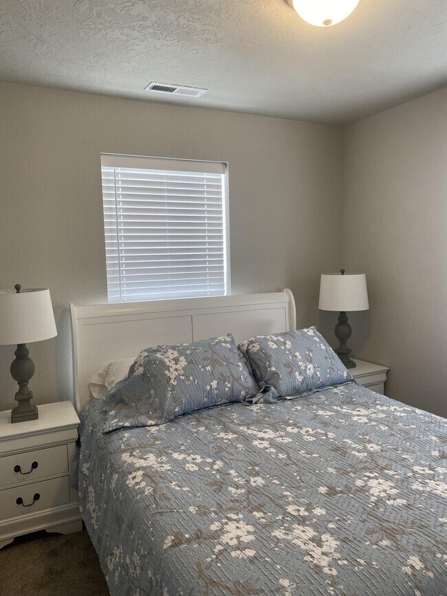 Building Photo - 5929 S Boddington Ln