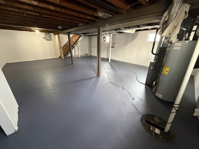 Building Photo - 5635 College Ave