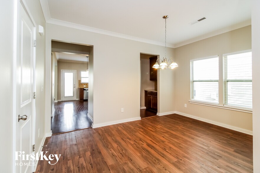 Building Photo - 5107 Brahman Trail