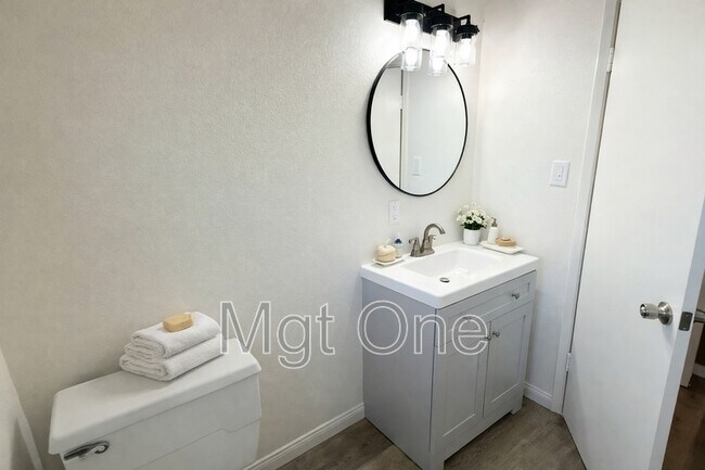 Building Photo - 6677 Mt Whitney Ave