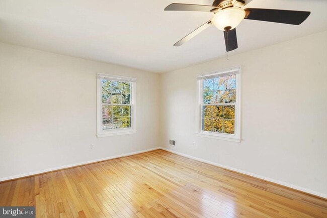 Building Photo - 4339 Cedarlake Ct