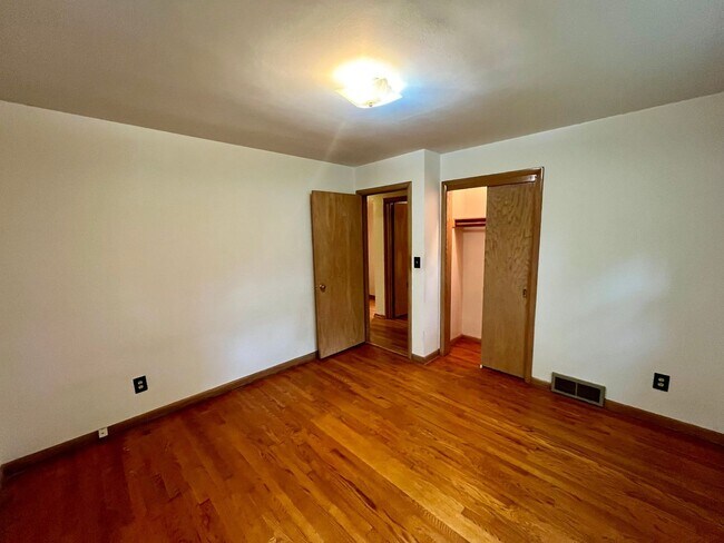 Building Photo - 3 Bed 1 Bath Single Family Home in Wausau