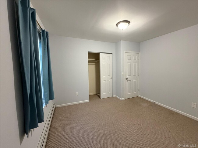 Building Photo - 75 Anstice St