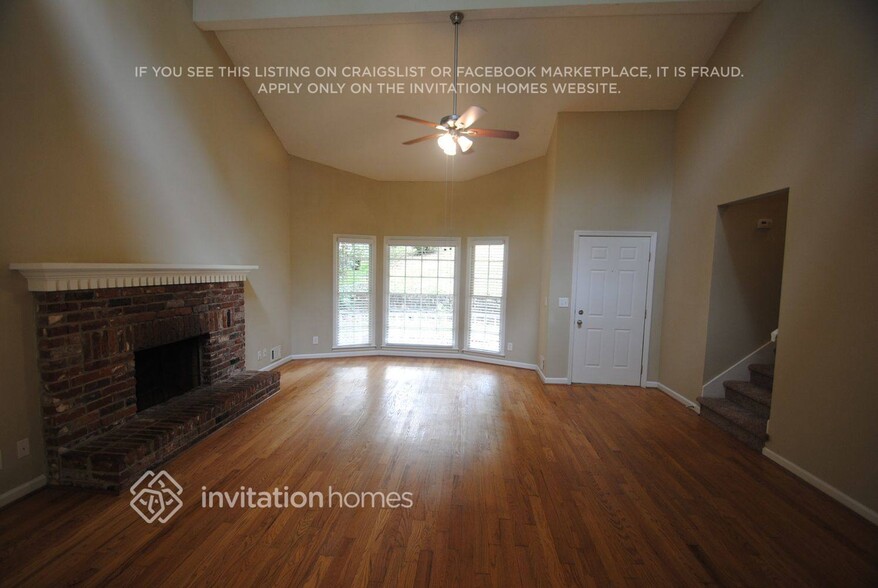 Building Photo - 100 Parkcreek Ct