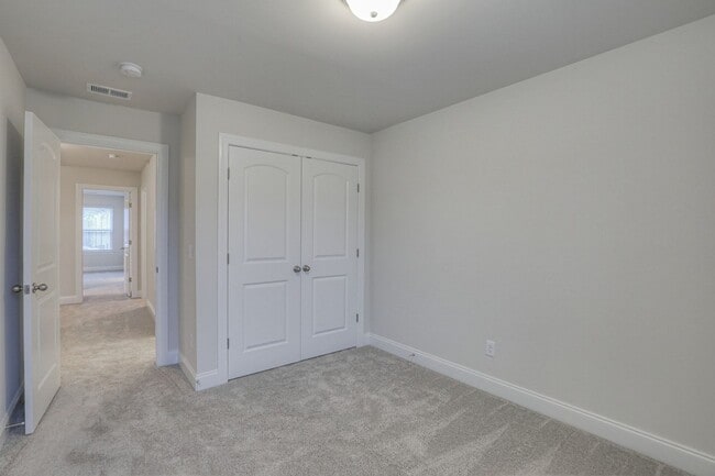 Building Photo - 1705 Tahoma Dr