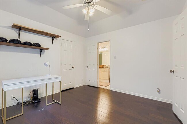 Building Photo - 3135 Burks Ln