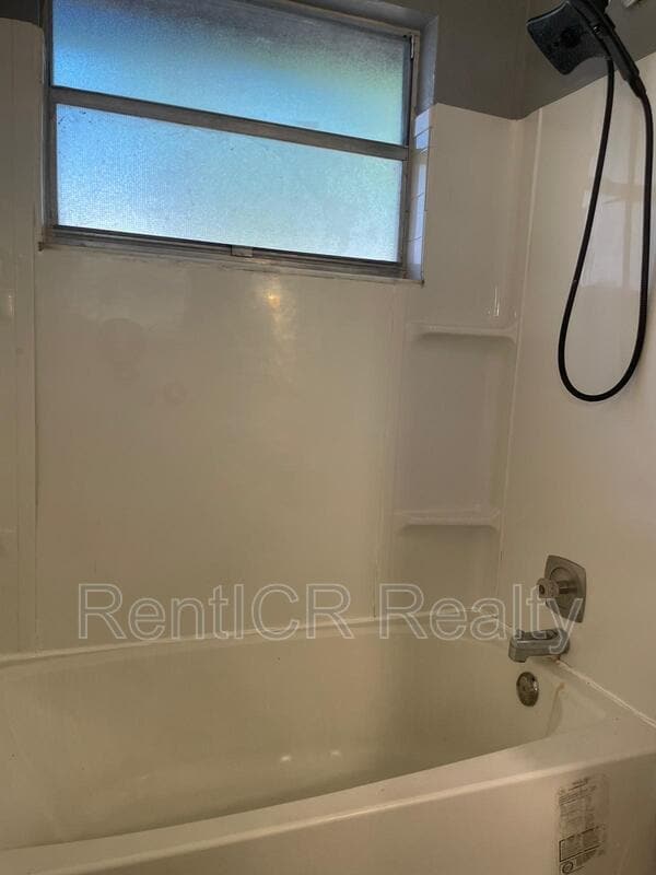 Building Photo - 445 2nd Ave