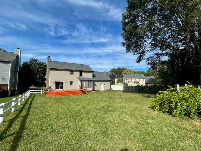 Building Photo - Gorgeous One of a Kind Home! - Available Now!