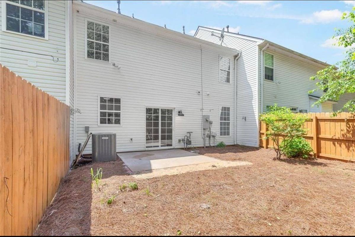 Building Photo - 3022 Kentmere Dr