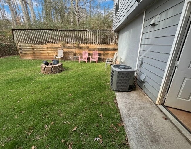 Building Photo - 5568 Elderberry Ln