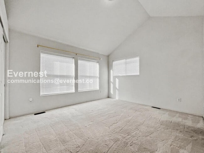 Building Photo - 451 Stardust Ct