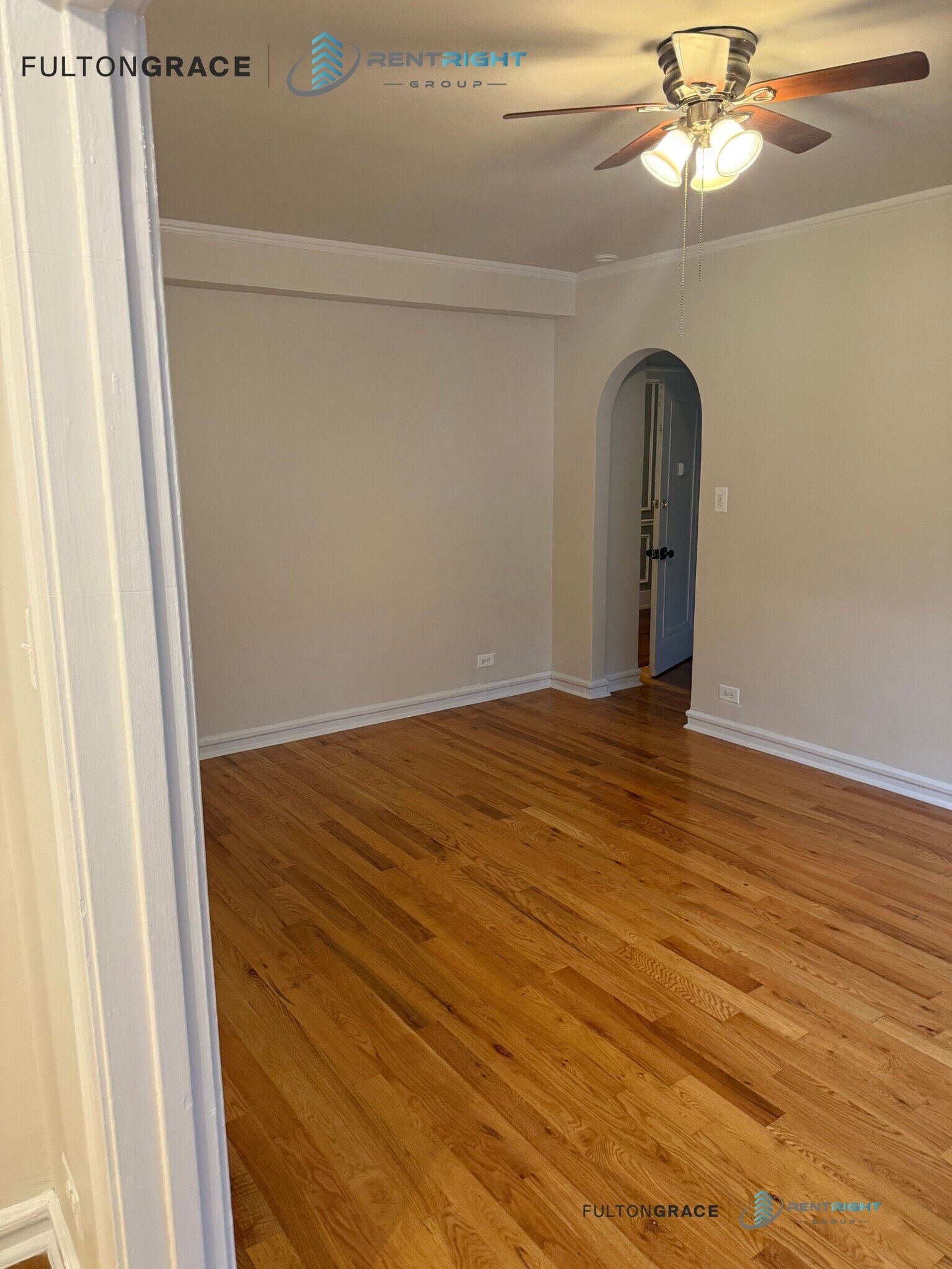 Building Photo - 426 W Briar Pl