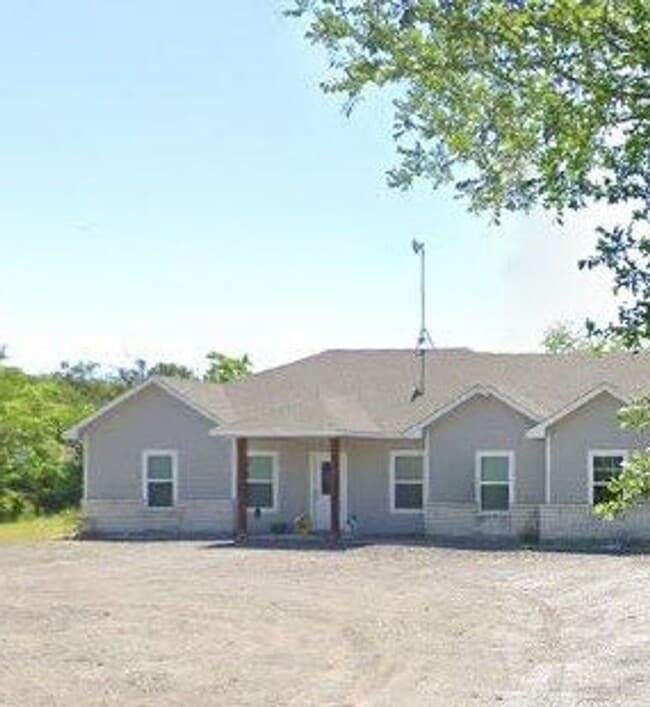 Building Photo - 2332 CR 314