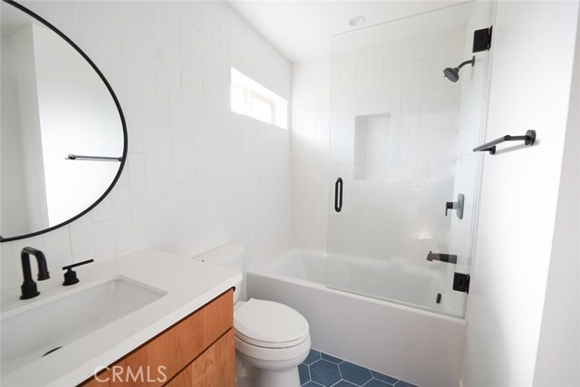 Building Photo - 3642 6th Ave