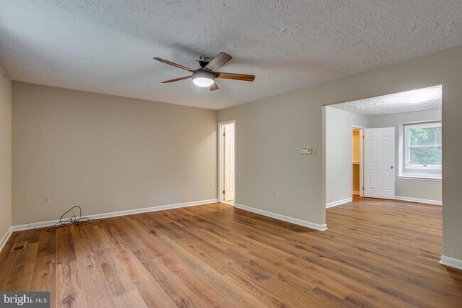 Building Photo - 3084 Eutaw Forest Dr