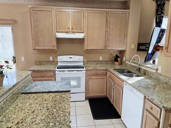 Building Photo - 16303 Ascent Cove