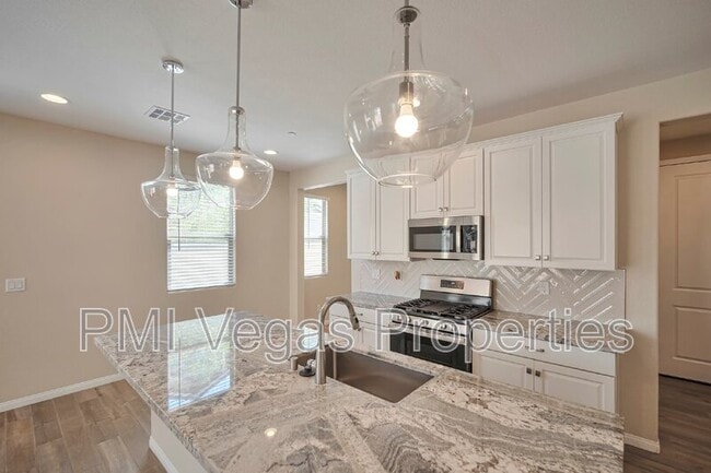 Building Photo - 780 Aurora Vale Pl