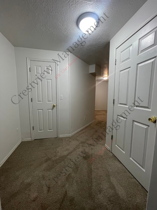Building Photo - 4993 W Ticoa Ln