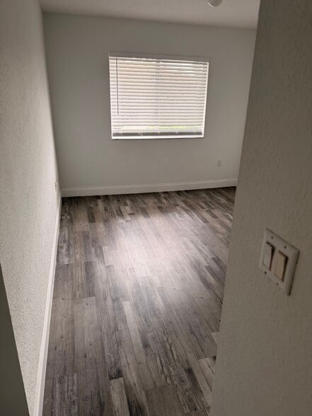 Building Photo - 4942 Garden Ct