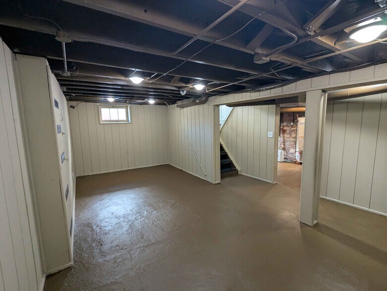 Rec Room - 1497 Lauderdale Ave