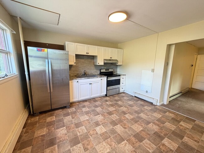 Building Photo - 3 Bedroom Walking Distance from UMD - AVAILABLE AUGUST!