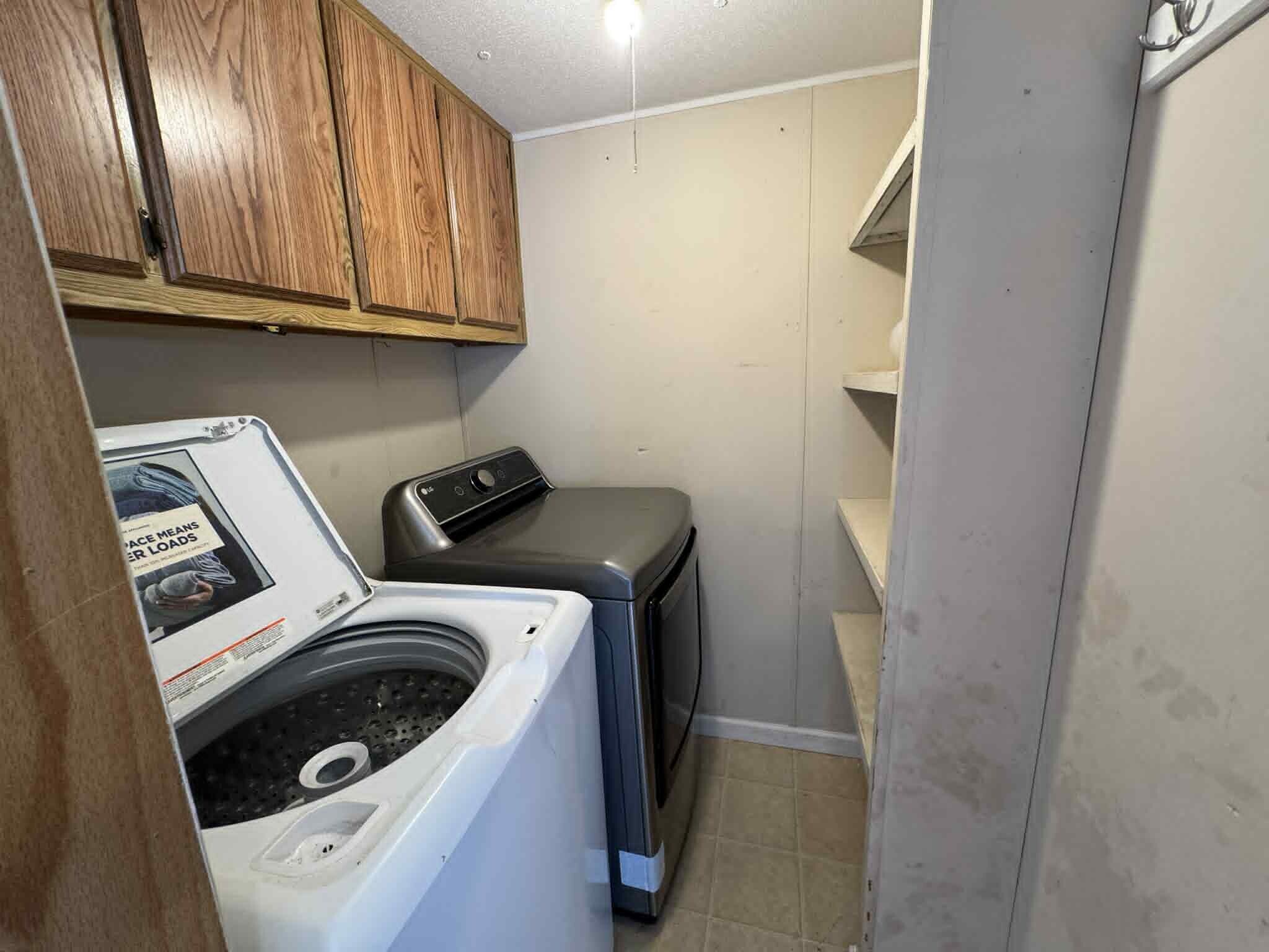 Building Photo - 48592 Leafdale Ct