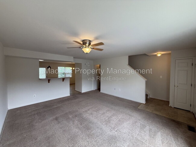 Building Photo - 219 Merrill Ct