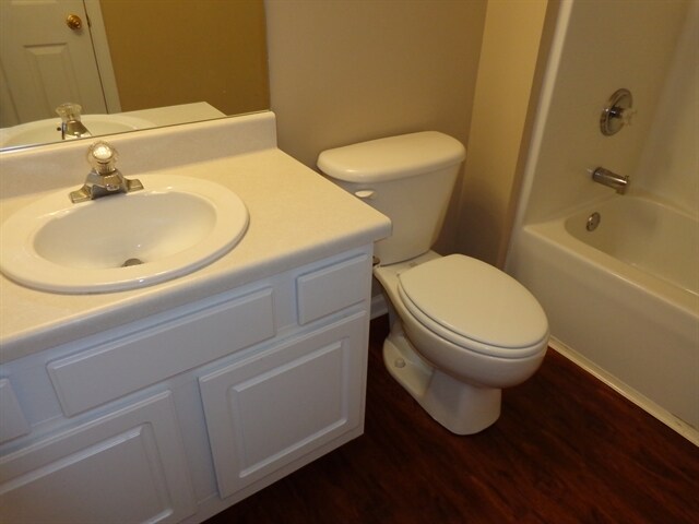 Building Photo - 263 Silver Brook Cir