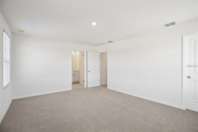 Building Photo - 698 Muhly Wy